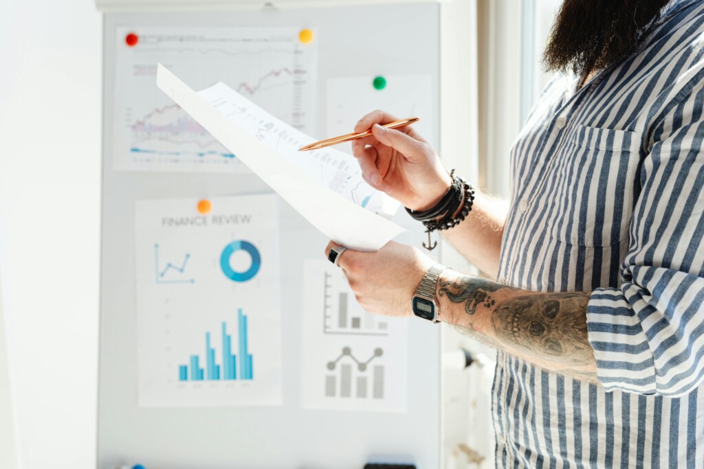 pexels-karola-g-7876374